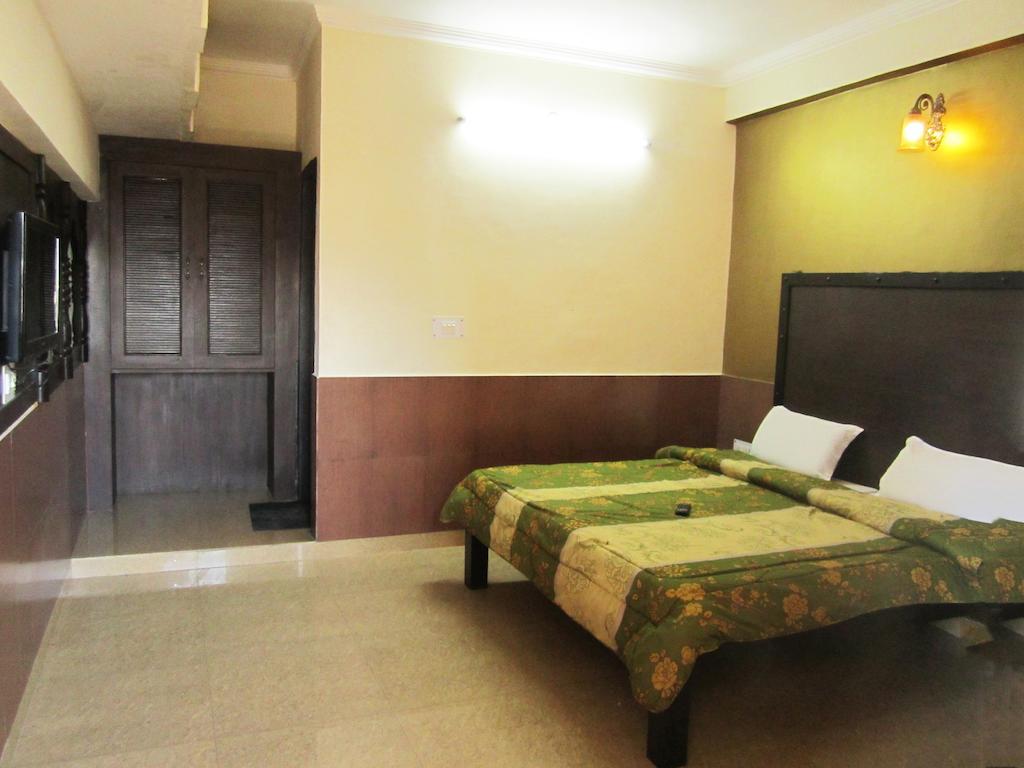 Hotel Chitra Heritage Харидвар Номер фото
