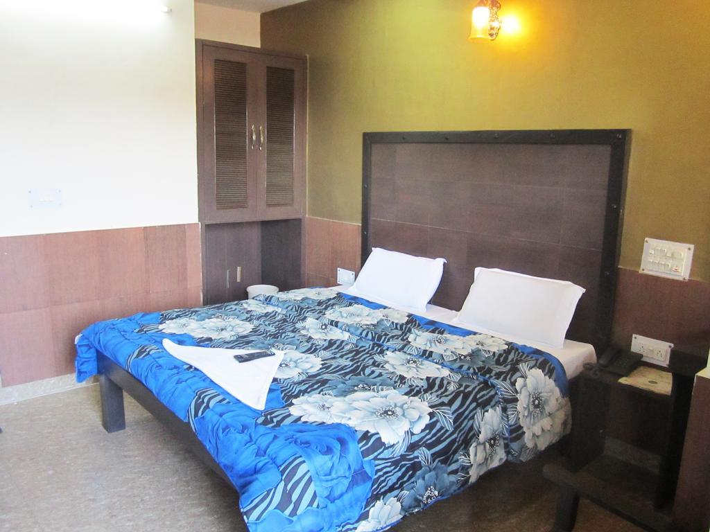 Hotel Chitra Heritage Харидвар Номер фото