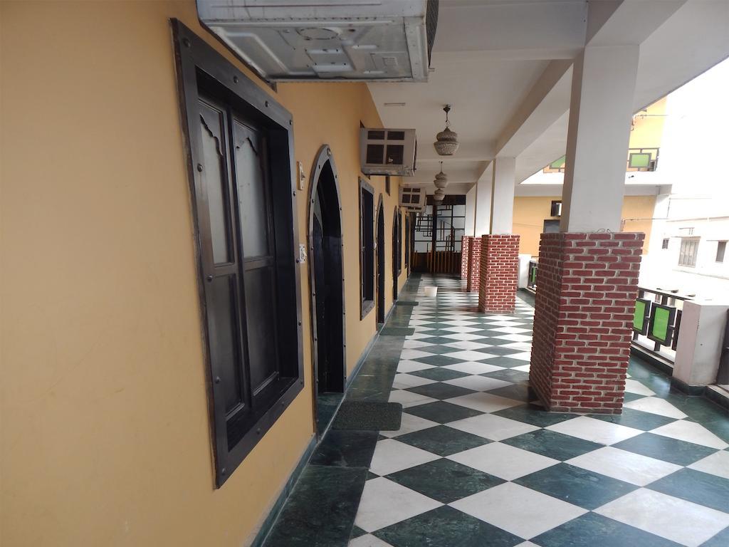 Hotel Chitra Heritage Харидвар Экстерьер фото
