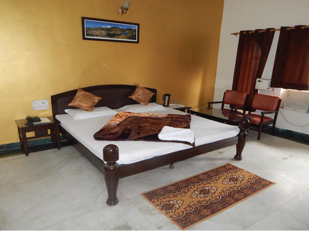 Hotel Chitra Heritage Харидвар Экстерьер фото