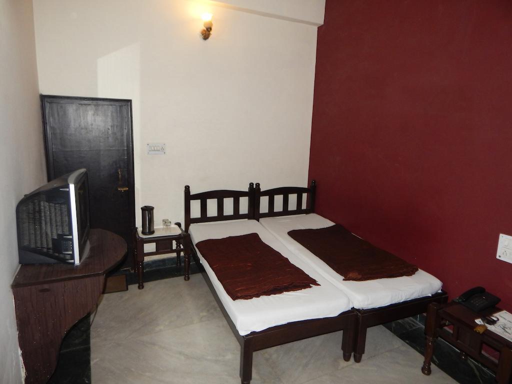 Hotel Chitra Heritage Харидвар Экстерьер фото